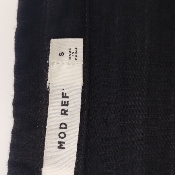 Mod Ref Button Down Top black short sleeve with cuff detail collared - Picture 7 of 10